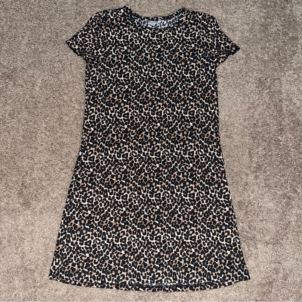 American Eagle Women’s Leopards Waffle T-Shirt Dress, size Medium